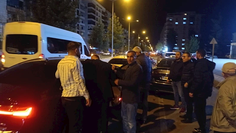 Mardin’de trafik kazası: AK Parti Midyat İlçe Başkanı Yarış ile 6 kişi yaralandı
