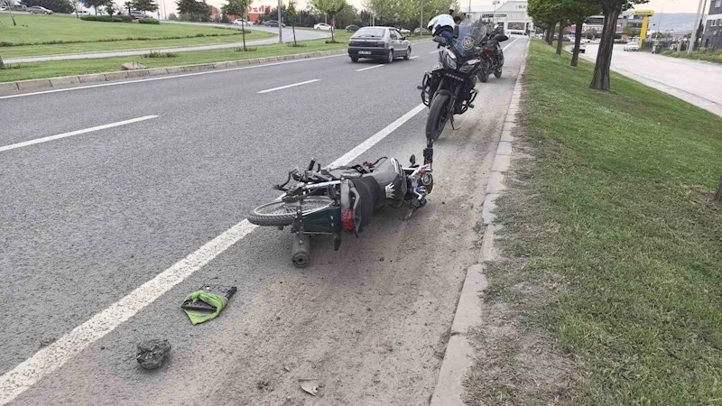 Polisten kaçan motosikletli kazaya karıştı, yaralanan sürücü ehliyetsiz çıktı
