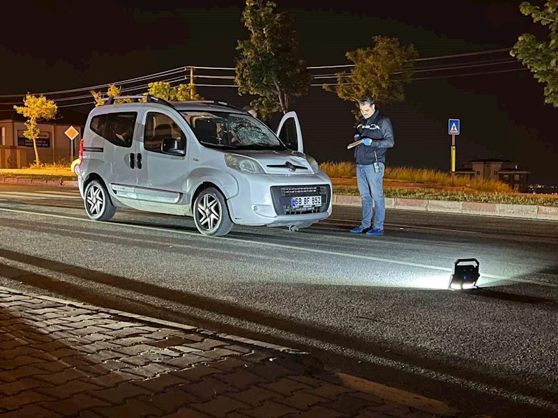 Hafif ticari aracın çarptığı kadın hayatını kaybetti
