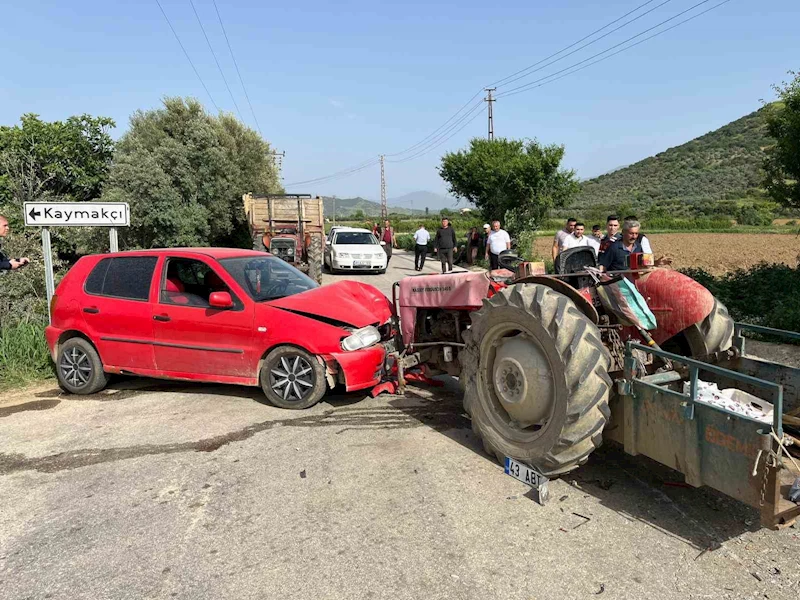 İzmir’de trafik kazası: 4 kişi yaralandı
