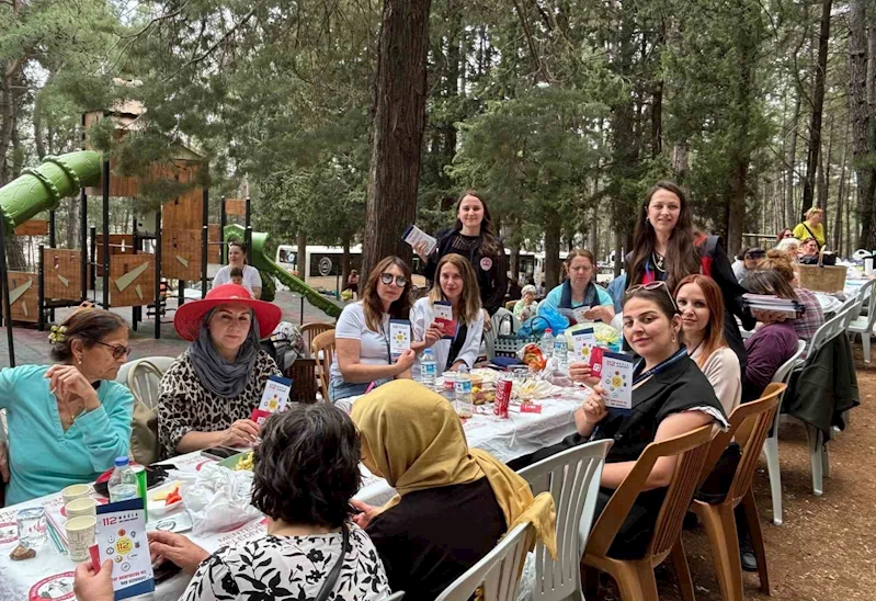 Menteşe’deki piknik etkinliğinde vatandaşlar bilgilendirildi
