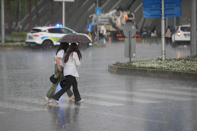 Meteorolojiden Samsun için ’kuvvetli yağış’ uyarısı
