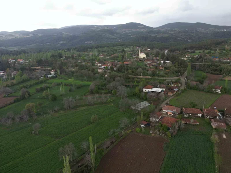 Caminin tamamlanması için arsasını bağışladı
