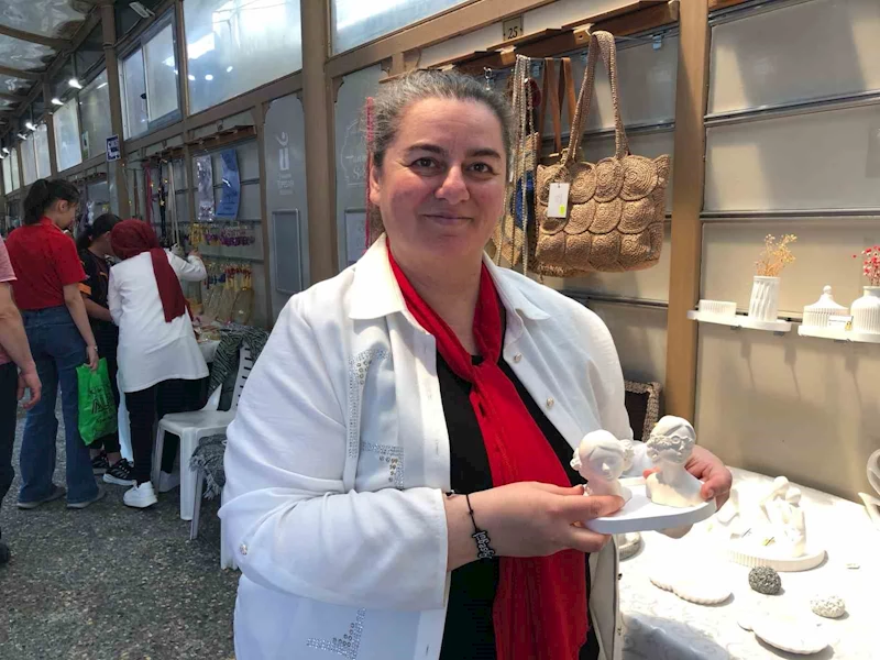 El emeği ile Anneler Günü coşkusu
