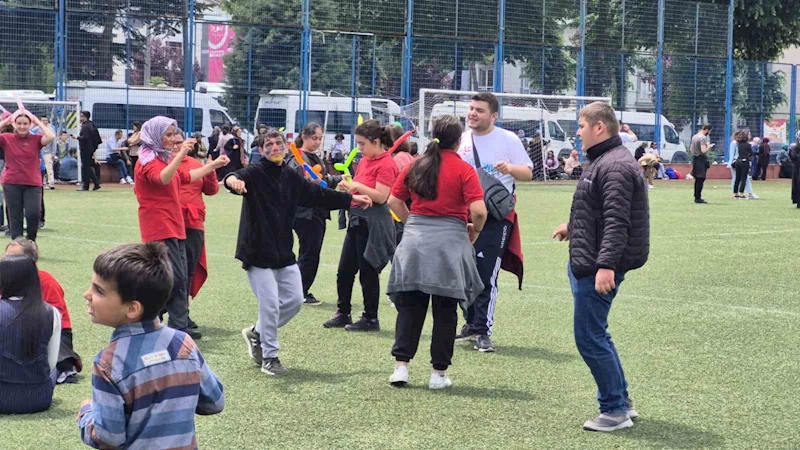 Özel çocuklar sportif faaliyetler ile eğlendi
