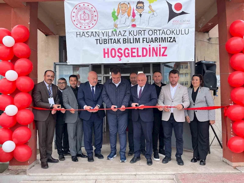 Hayrabolu’da ortaokul öğrencilerinden bilim şöleni
