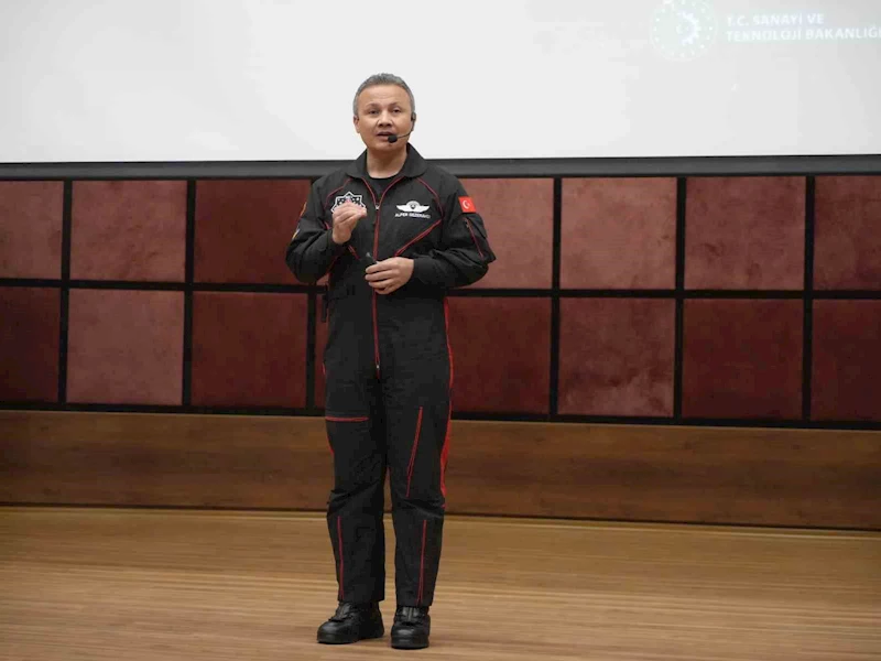Astronot Alper Gezeravcı: 