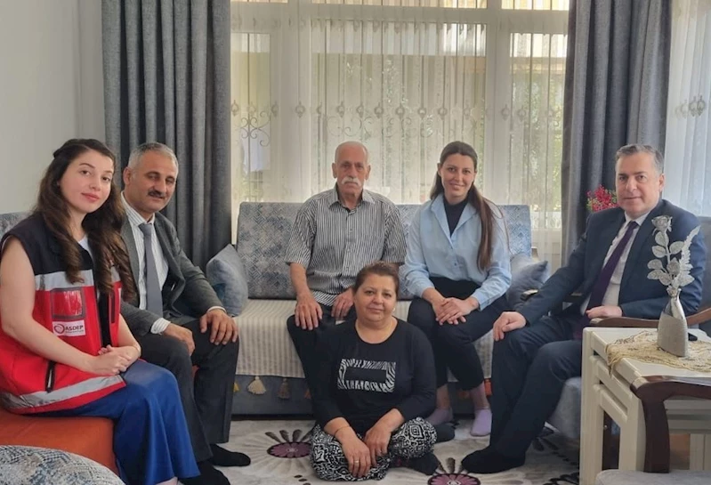 Kaymakam Kapankaya’dan engelli çifte anlamlı ziyaret
