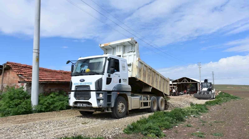 İnönü Belediyesi yol çalışmalarına devam ediyor
