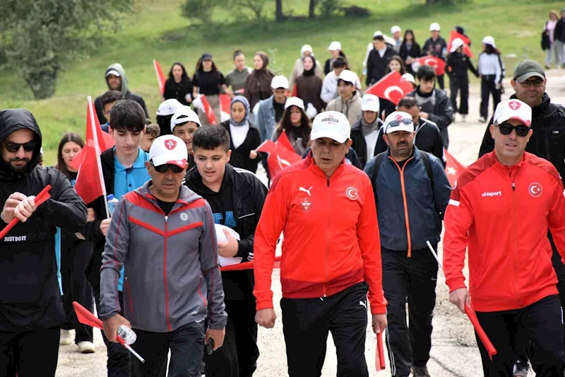 19 Mayıs Gençlik Haftası’nda coşkulu yürüyüş
