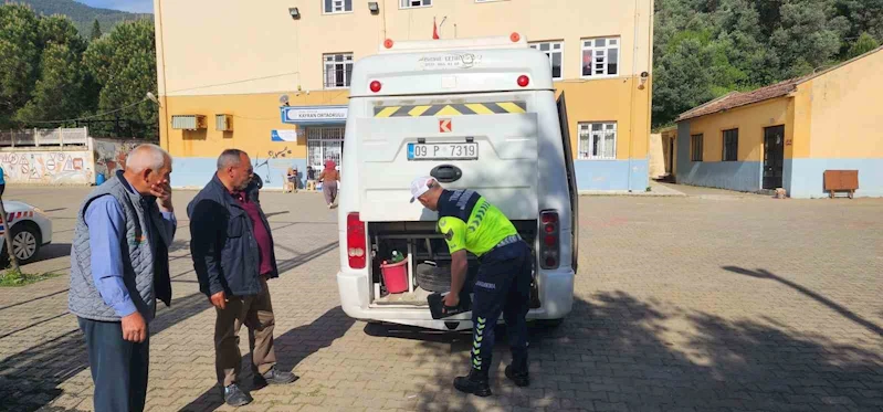 Okul çevreleri ve servis araçlarına sıkı denetim
