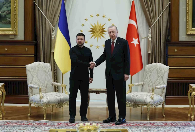 Cumhurbaşkanı Erdoğan, Ukrayna Cumhurbaşkanı Volodimir Zelenskiy ile bir araya geldi.
