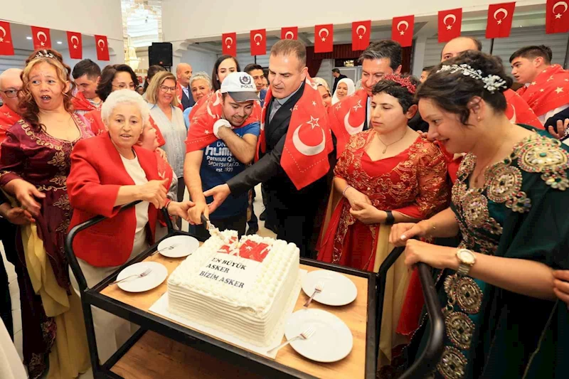Engelli bireyler için ‘Asker Kına Gecesi’

