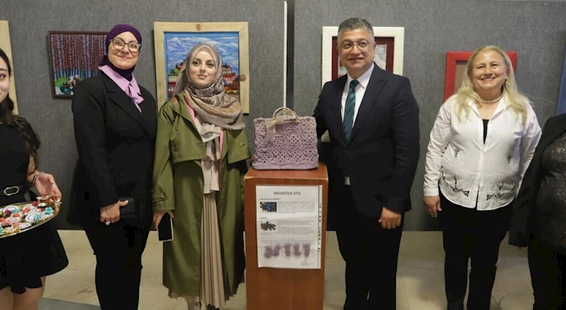 Kütahya’da ’Geleneksel Türk El Sanatları Öğrenci Sergisi’ açıldı

