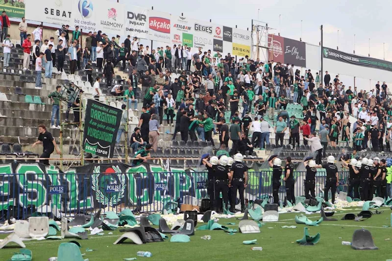 59 yıl sonra amatöre düşen Denizlispor’da fatura personele kesildi
