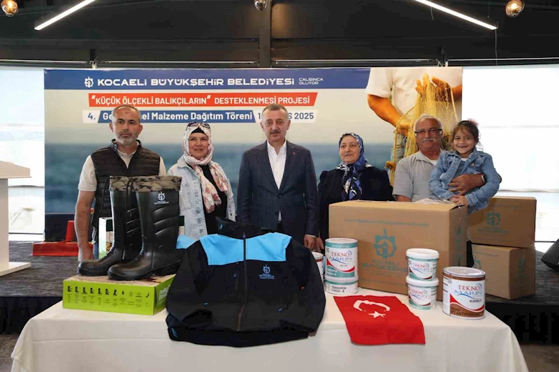 Büyükşehir son 4 yılda bin 229 balıkçıya malzeme desteği verdi
