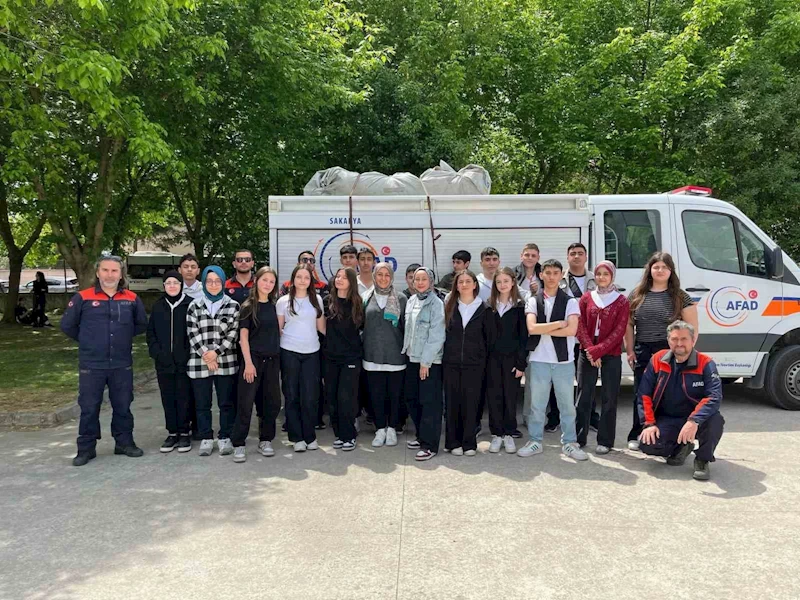 AFAD personelinden lise öğrencilerine afet bilincine yönelik eğitim
