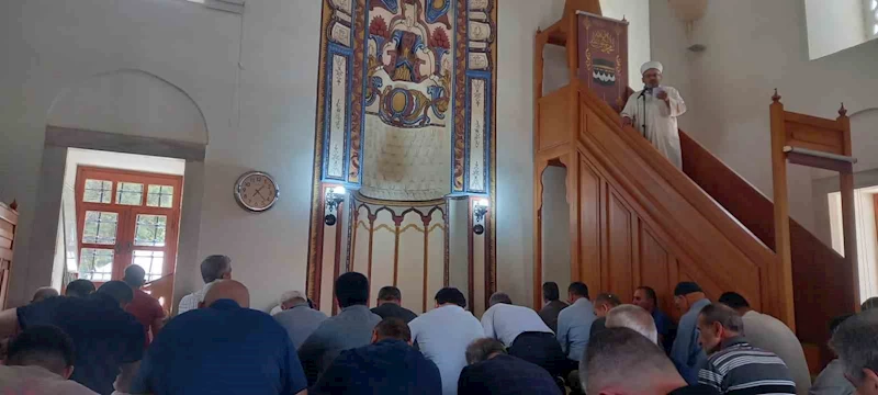 Diyanet’ten gençlere ‘evlenin’ ebeveynlere de ‘evlilikleri zorlaştırmayın’ çağrısı

