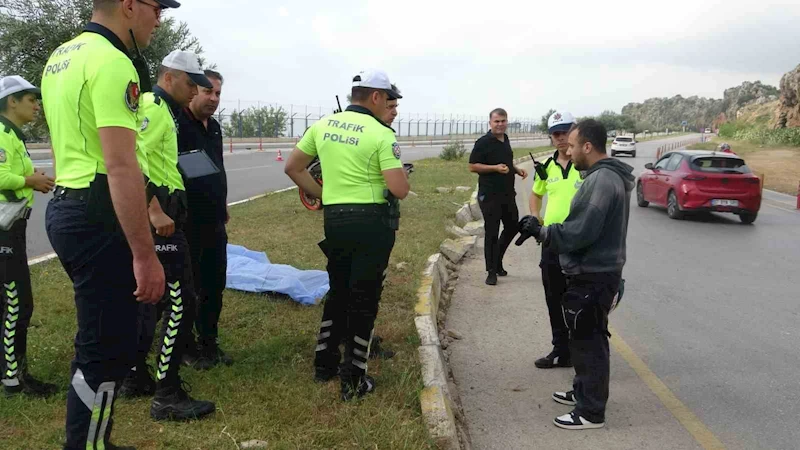Motosikletli sağlık çalışanı genç trafik kazasında hayatını kaybetti
