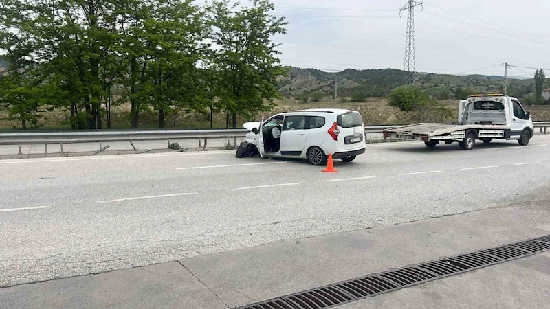 Kastamonu’da otomobil ile tır çarpıştı
