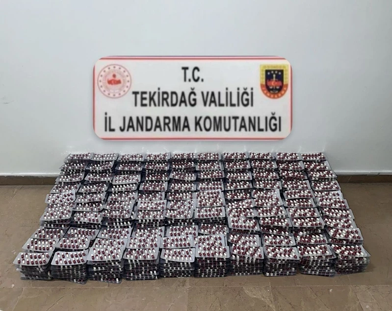 Tekirdağ’da jandarmadan ruhsatsız silah ve uyuşturucu operasyonları

