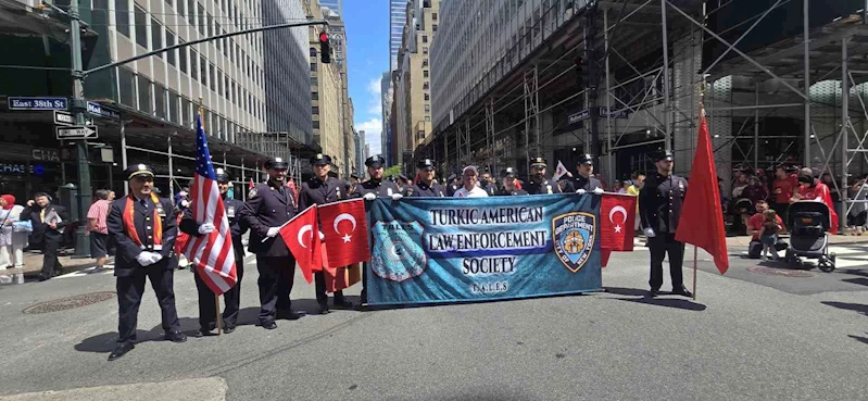 New York’ta 42. Geleneksel Türk Günü Yürüyüşü coşkusu
