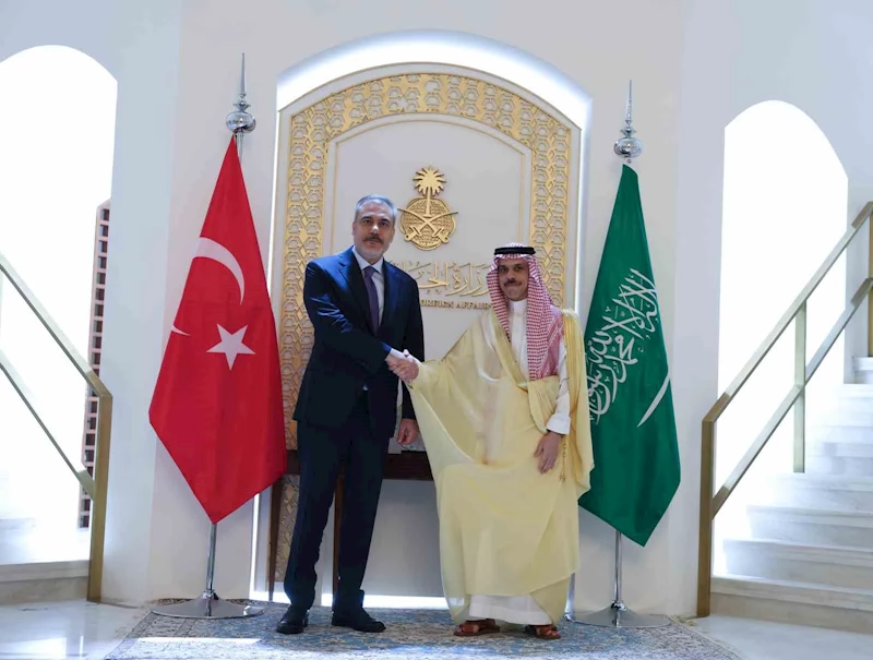 Dışişleri Bakanı Fidan, Suudi mevkidaşı Ferhan Al Suud ile görüştü
