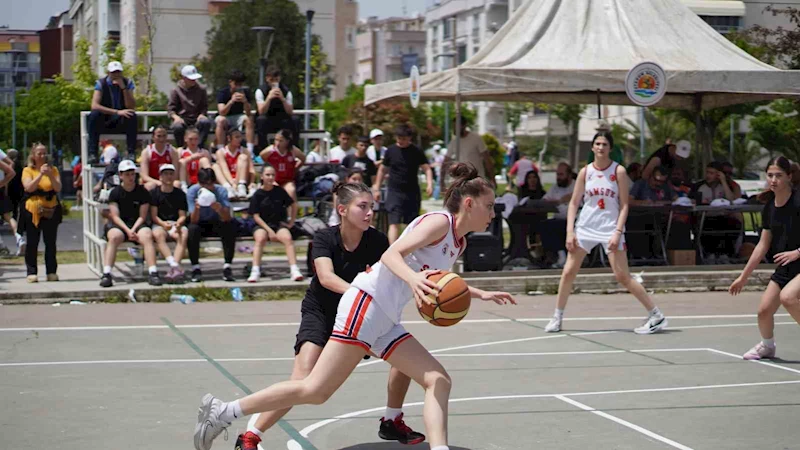 Sporun nabzı Atakum’da attı

