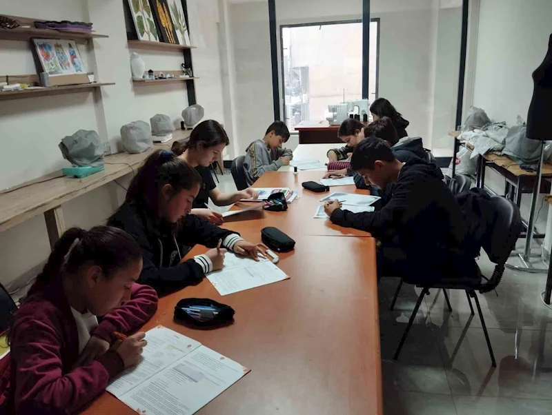 Karacasu’da LGS öğrencilerine etüt desteği
