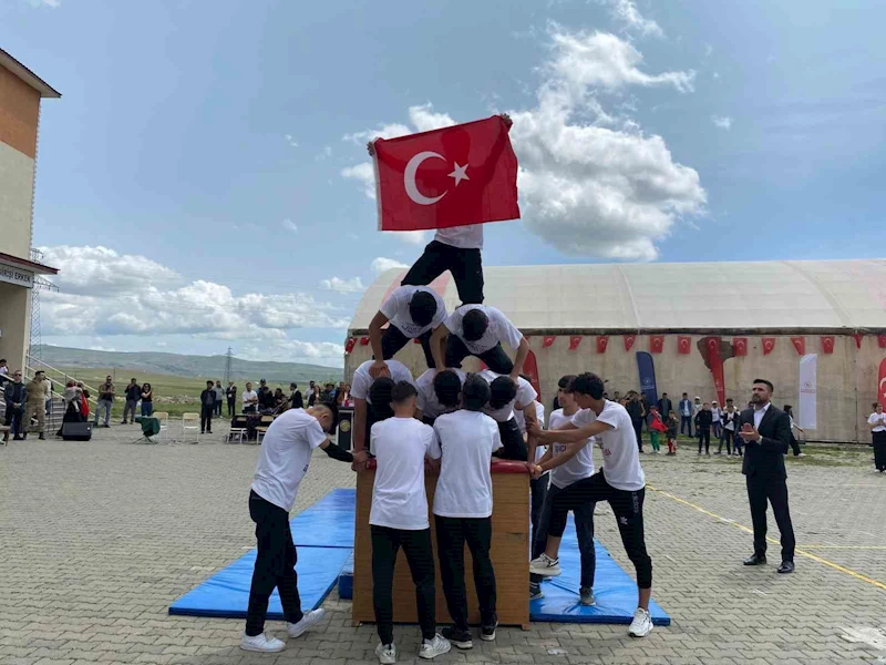 19 Mayıs Atatürk’ü Anma, Gençlik ve Spor Bayramı’nın 106. yılı coşkuyla kutlandı
