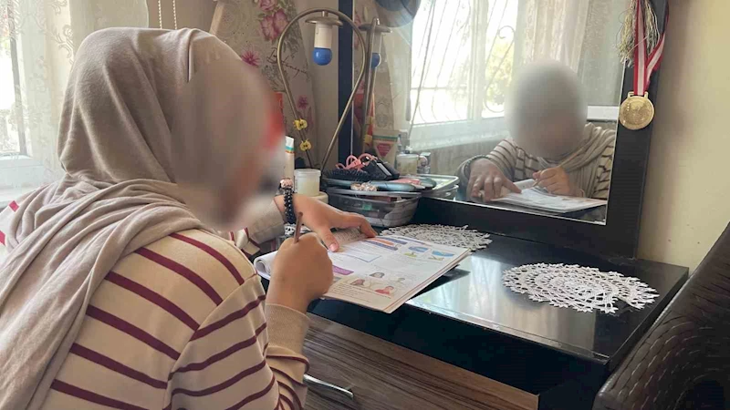 Öğretmenin tesettürlü öğrenciye ’Karabaş’ diye hitap etmesi ailenin tepkisine neden oldu
