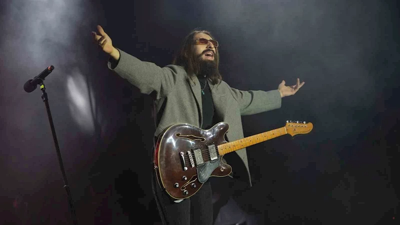Kocaeli’de Emre Fel rüzgarı
