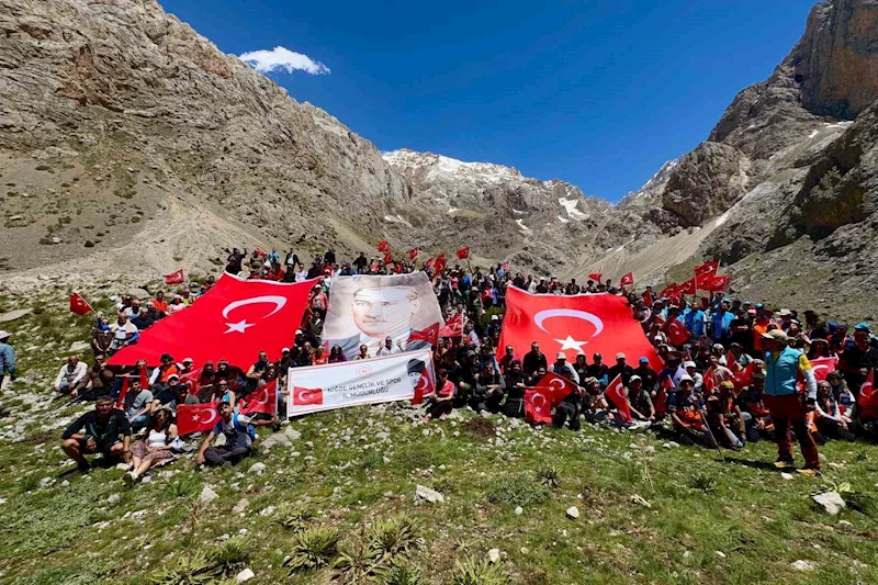 Aladağlar’da 19 Mayıs Yürüyüşü gerçekleştirildi
