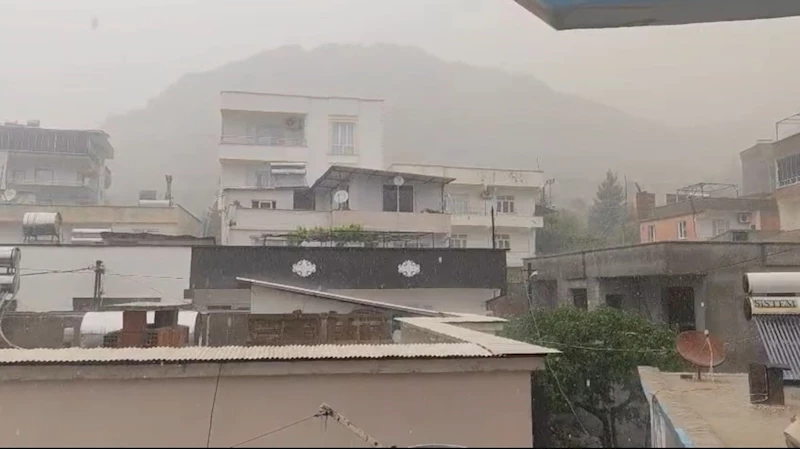 Diyarbakır’da sağanak ve dolu etkili oldu
