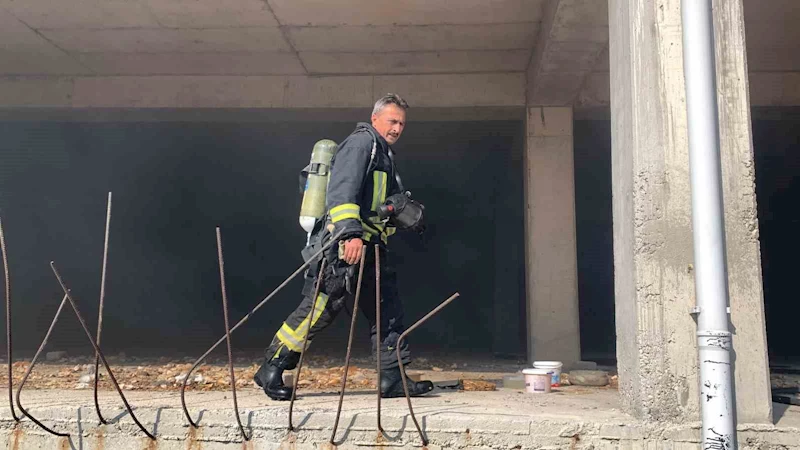 Karaman’da cami otoparkında yangın
