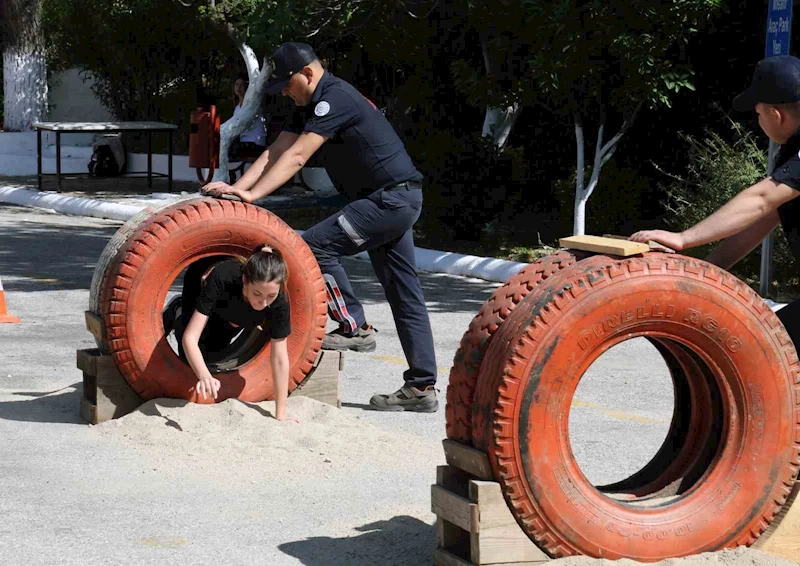 Alev savaşçısı olmak için komando eğitim parkurunda ter döktüler
