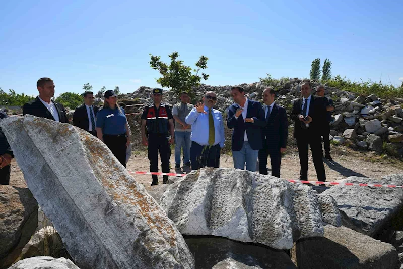 Vali Ustaoğlu’ndan Kyzikos Kazı Evi’ne ziyaret
