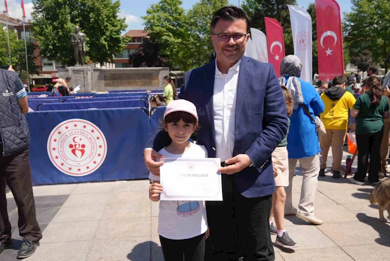 Oryantiring etkinliği kent meydanında yapıldı
