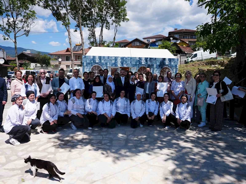 Düzce’de Müzeler Haftasına antik tiyatro ev sahipliği yaptı
