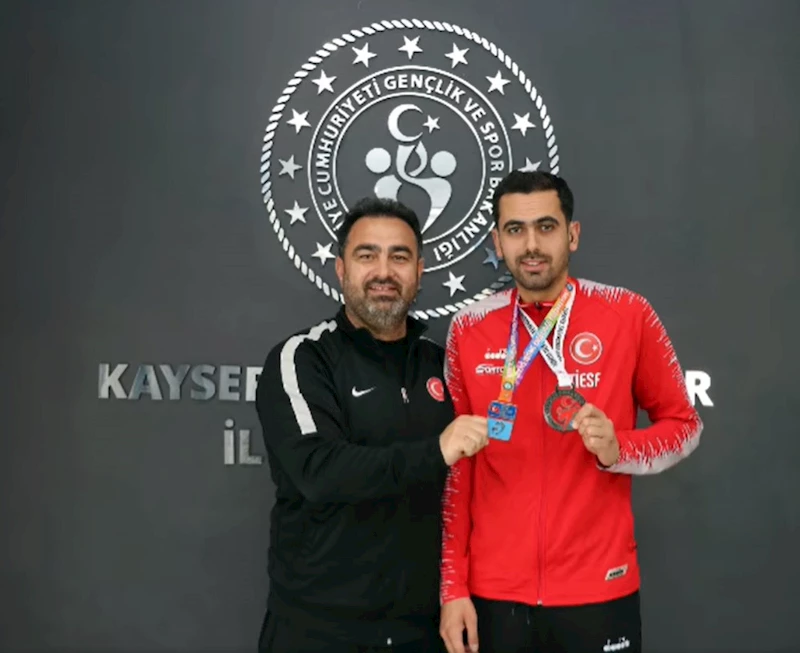 ERVA sporcusu, milli takım yolcusu