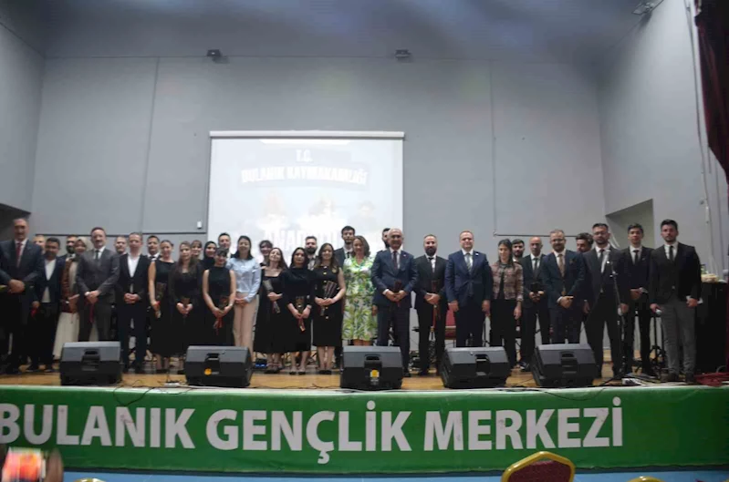Bulanık’ta ‘Anadolu Türküleri Halk Konseri’ne yoğun ilgi

