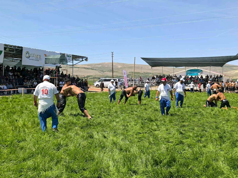 Afyonkarahisar’da başpehlivan Feyzullah Aktürk oldu
