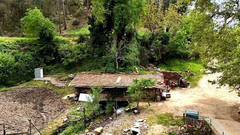 Menteşe’deki değirmen asırlardır yöre halkına hizmet veriyor
