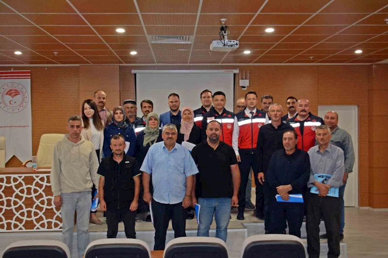 Kütahya’da hayvansal gübre deposu yapımı için hak sahipleriyle sözleşme imzalandı
