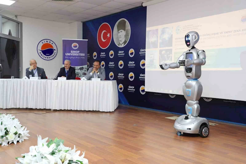 Akademisyen robot Maya, Sinop’ta konuştu
