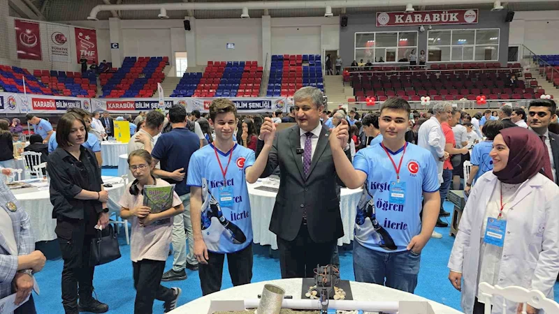 Karabük’te 200 öğrenci 65 projeyle yeteneklerini sergiledi
