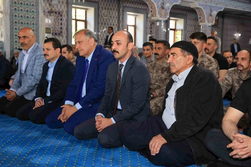 Bingöl’de 33 şehit dualarla anıldı
