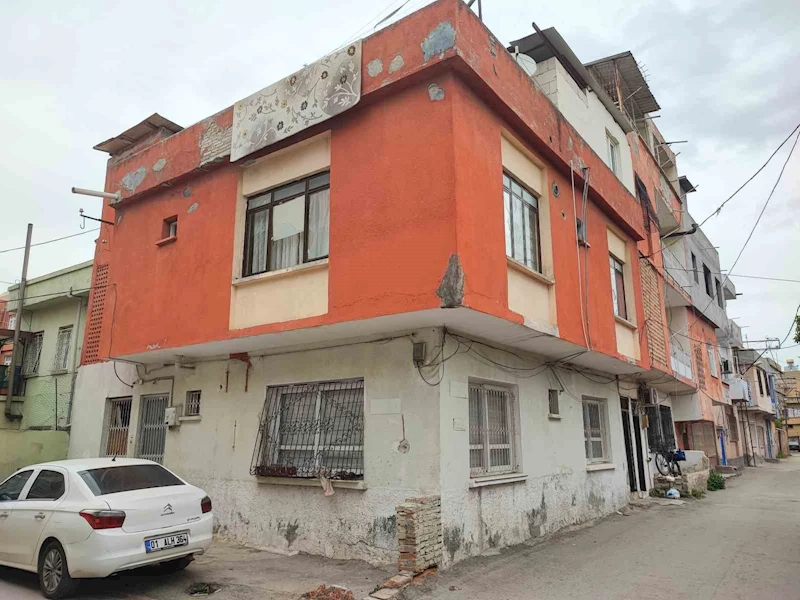 Ölen iki aylık bebeğiyle 10 gün evde yaşayan anne babaya 25’er yıl hapis cezası verildi
