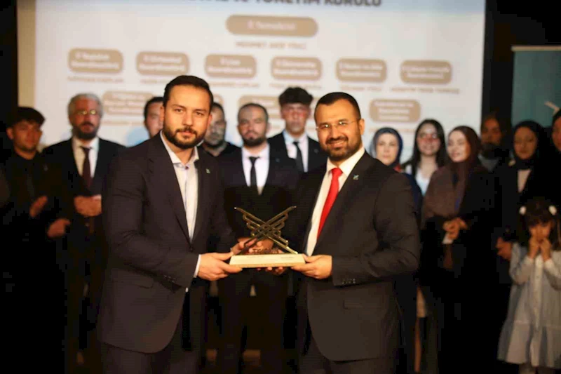 Amasya TÜGVA’da Mehmet Akif Yivli güven tazeledi
