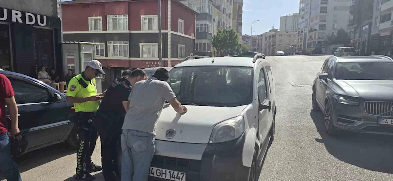 Park etmek istersen motosiklete çarptı: 1 kişi yaralandı
